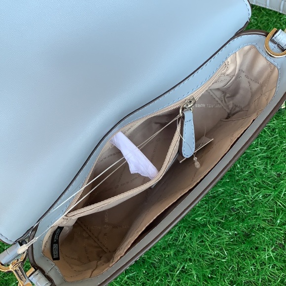 MICHAEL KORS MERCER SM CLUTCH XBODY PALE BLUE - Picture 14 of 15